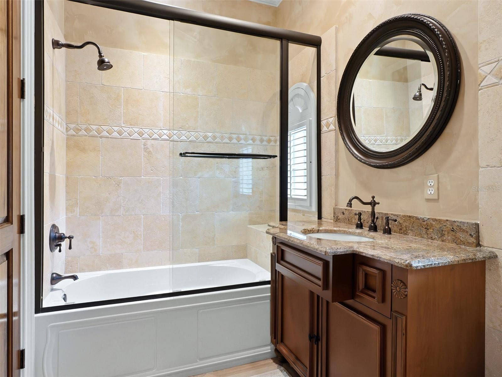 9310 ISLEWORTH GARDENS DRIVE, Windermere, FL 34786 9310 ISLEWORTH GARDENS DRIVE, Windermere, FL 34786