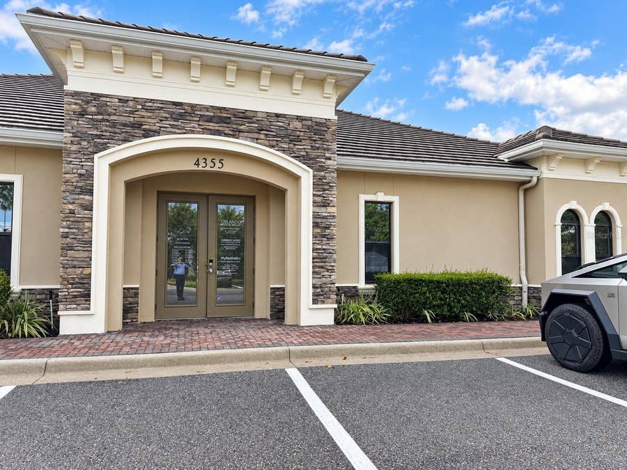 Property photo for 4355 HUNTERS PARK LANE, #9, Orlando, FL