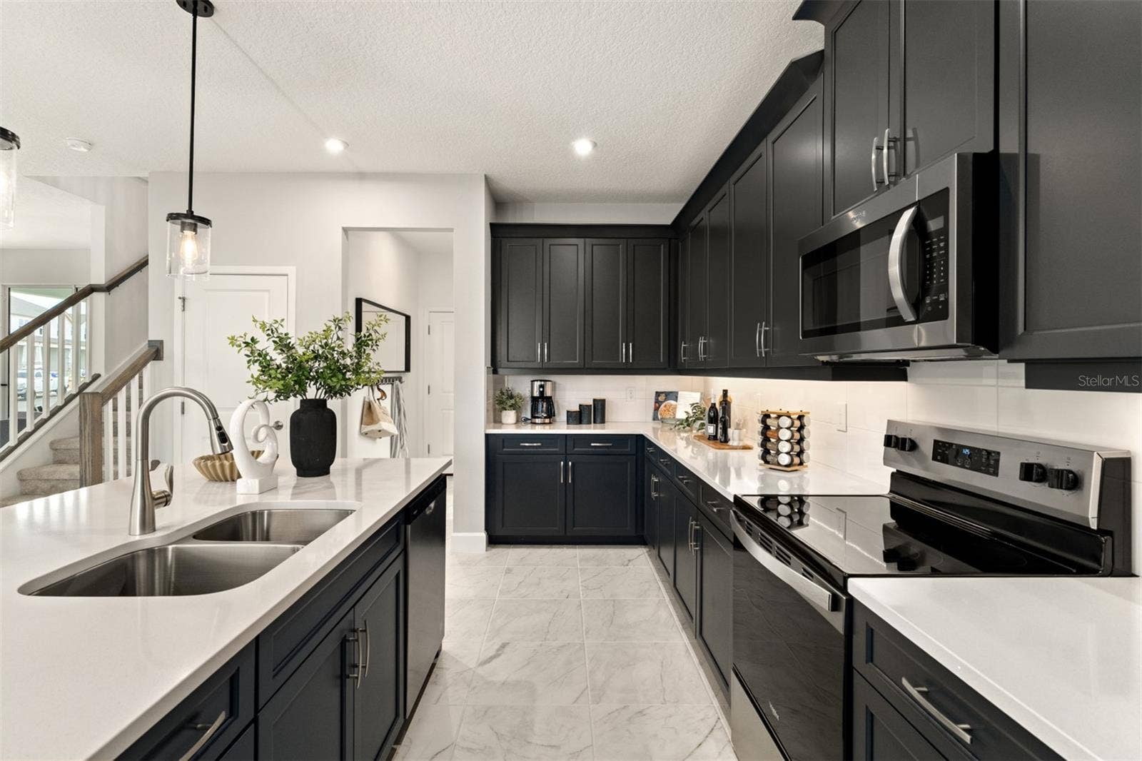 408 BANANA PEPPER WAY, Groveland, FL 34736 Rainwood Talquin Model Kitchen