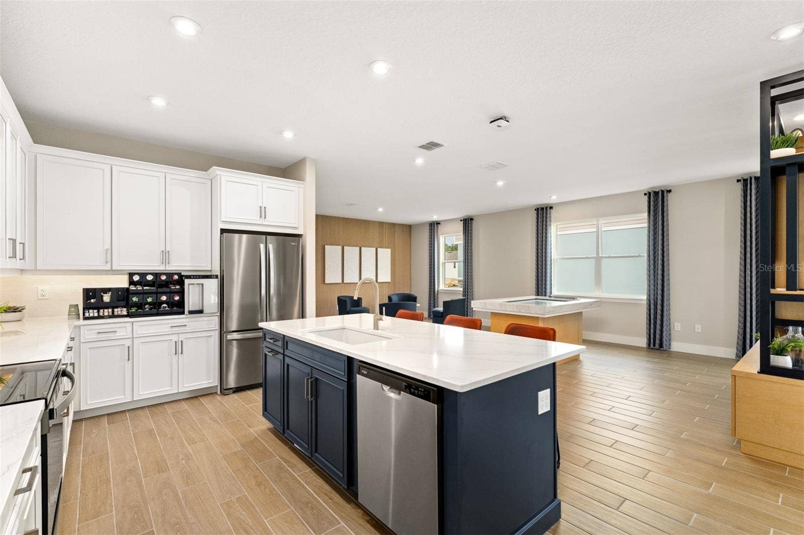 370 FREE RANGE DRIVE, Groveland, FL 34736 Rainwood Pinnacle Model Kitchen