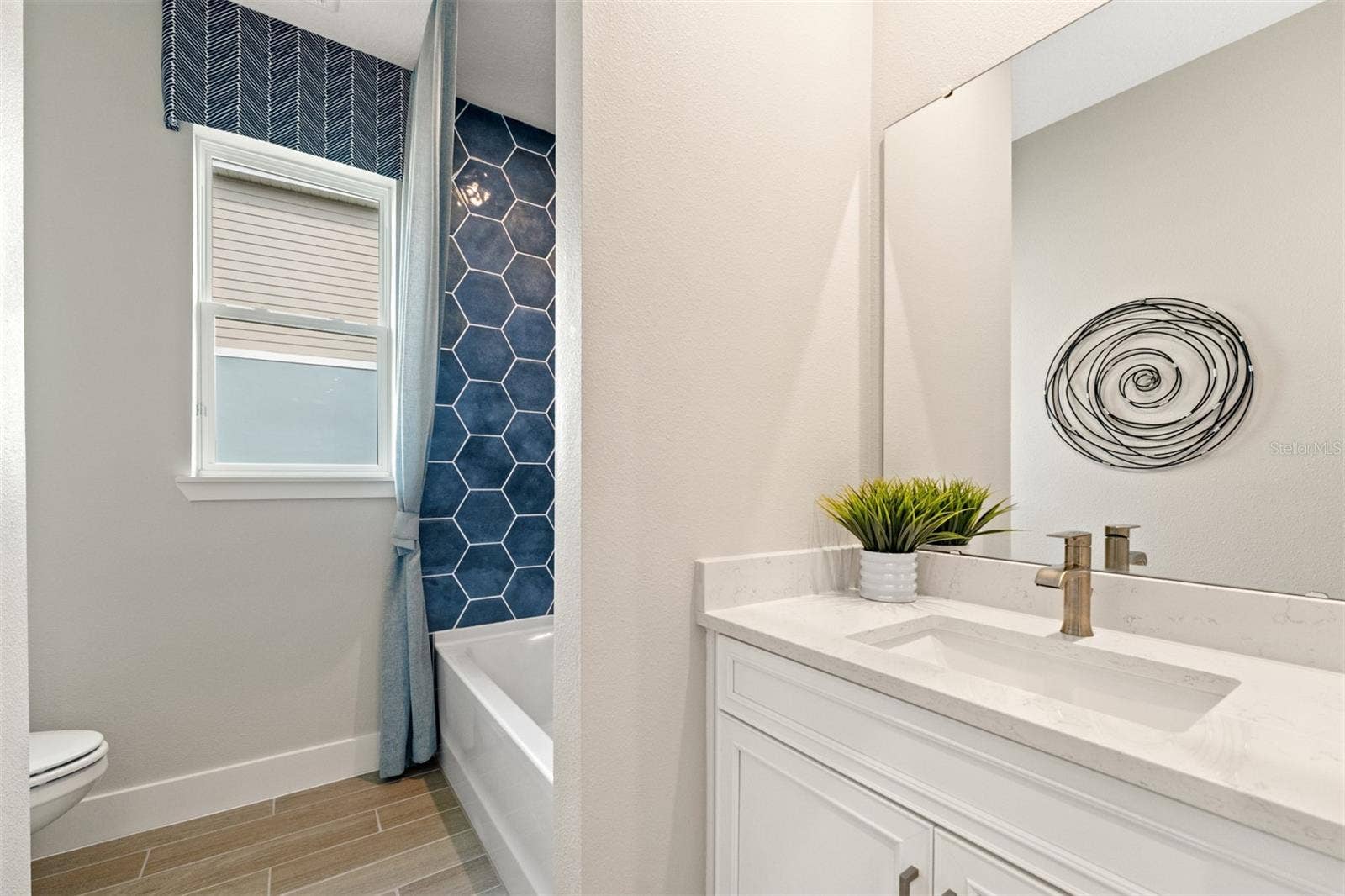 370 FREE RANGE DRIVE, Groveland, FL 34736 Rainwood Pinnacle Model Bathroom 2