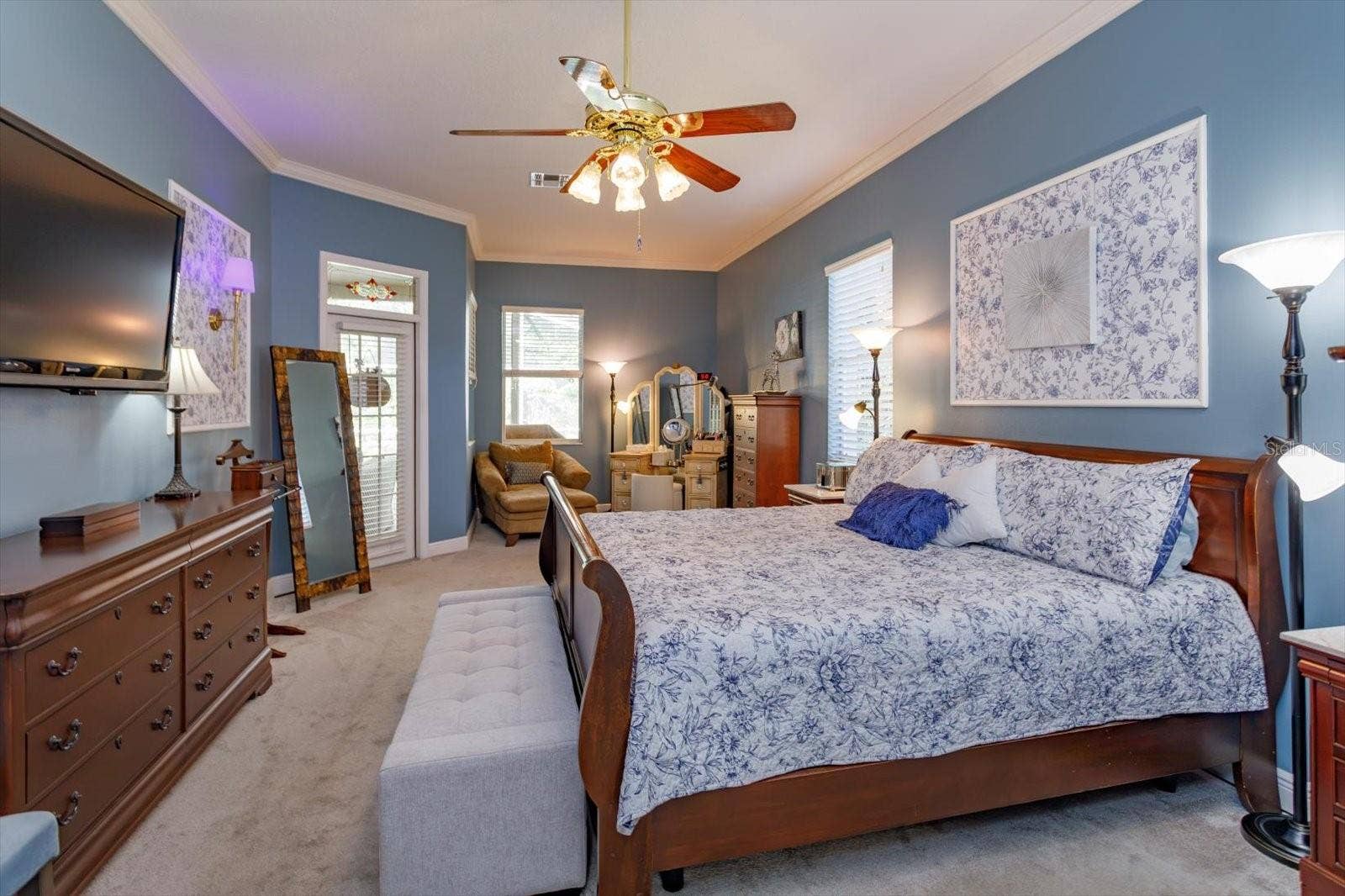 536 AVON GLADE PLACE, Sanford, FL 32771 Primary bedroom suite with access to lanai