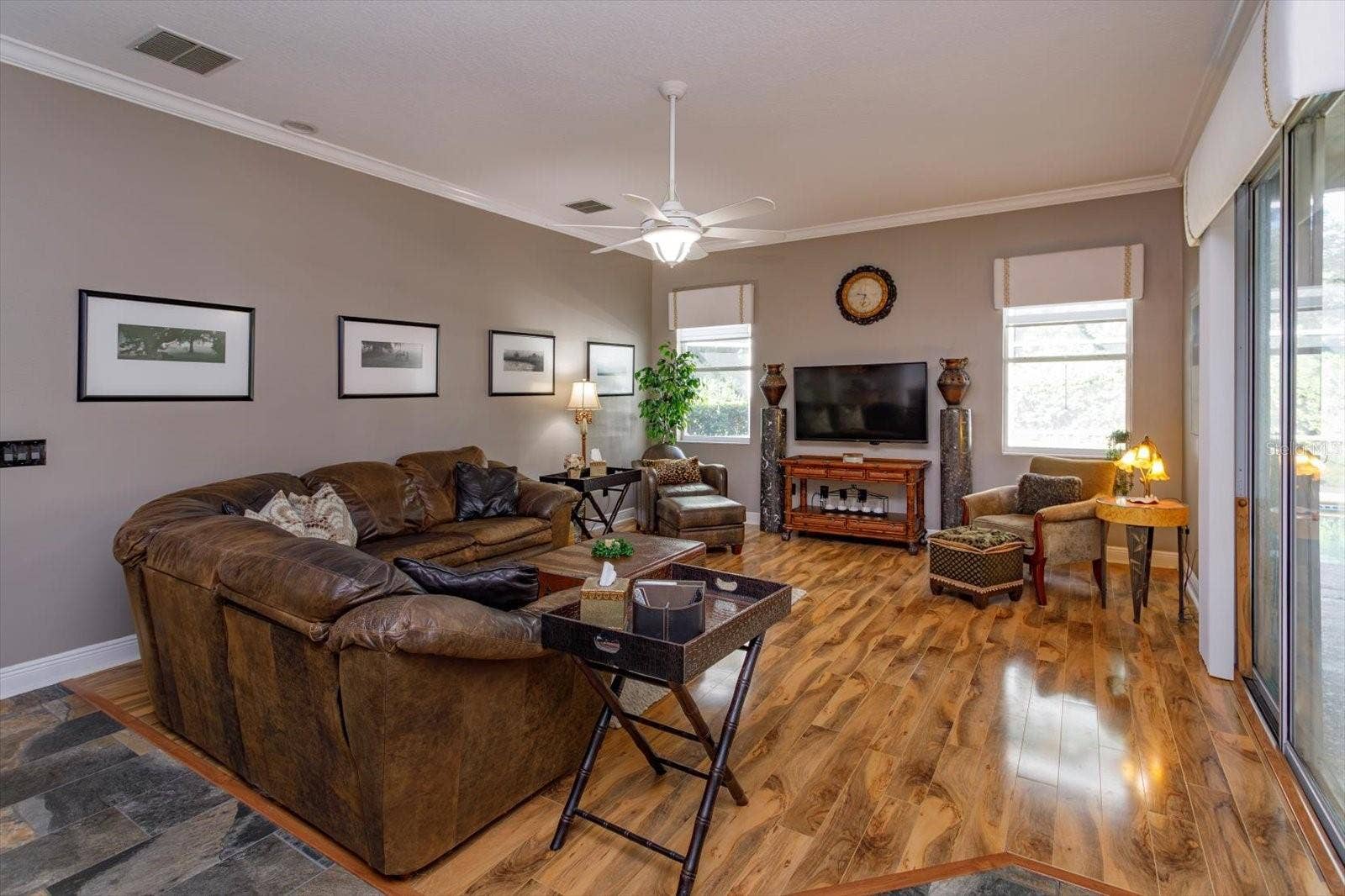 536 AVON GLADE PLACE, Sanford, FL 32771 spacious family room
