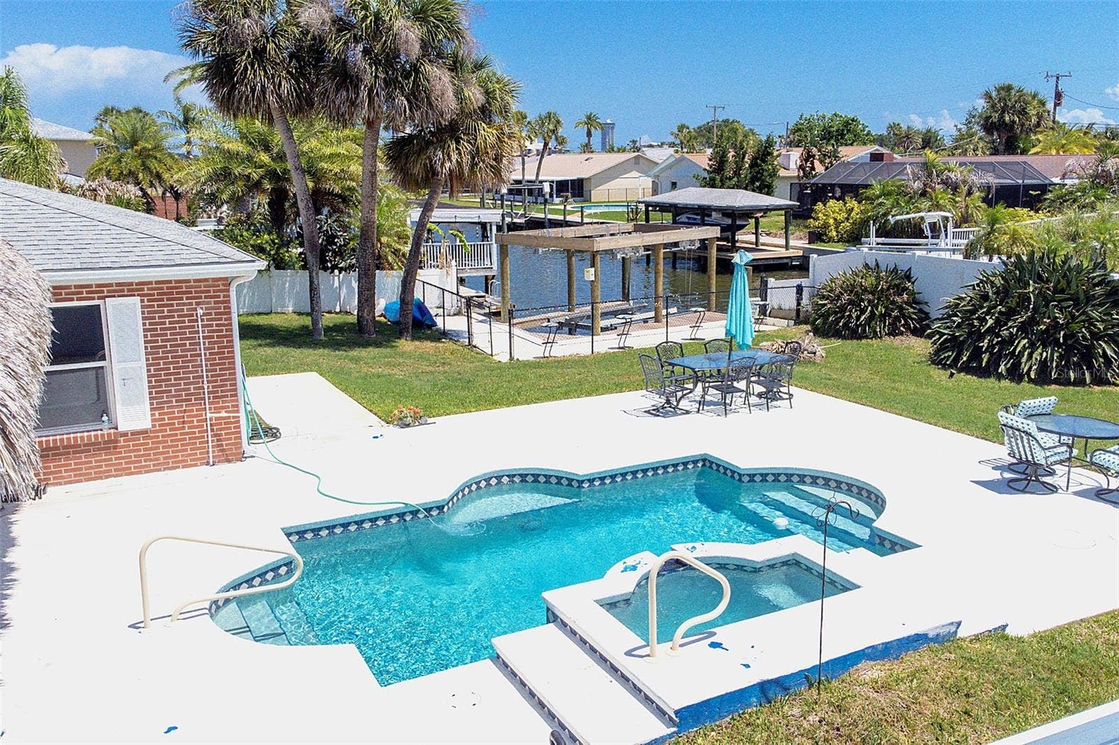151 SEA ISLE CIRCLE, South Daytona, FL 32119 151 SEA ISLE CIRCLE, South Daytona, FL 32119