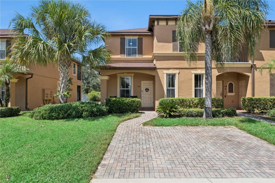 Property photo for 570 CALABRIA AVENUE, Davenport, FL