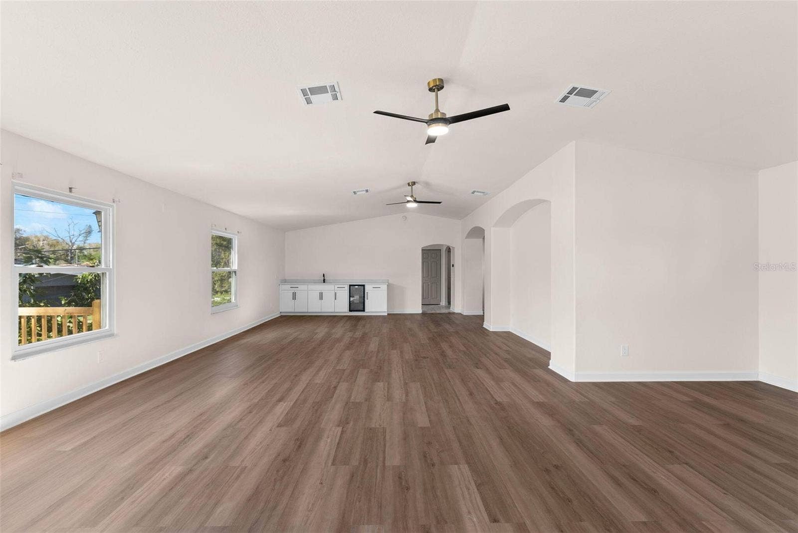 3203 S POLK AVENUE, Lakeland, FL 33803 3203 S POLK AVENUE, Lakeland, FL 33803