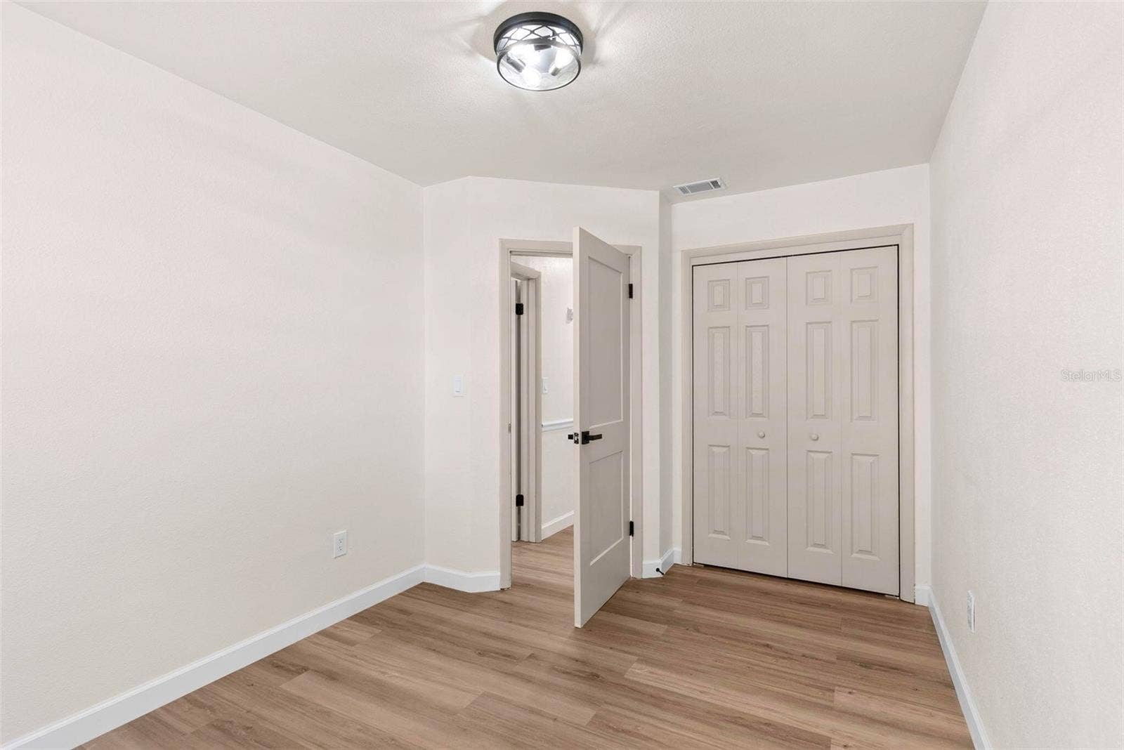 3203 S POLK AVENUE, Lakeland, FL 33803 3203 S POLK AVENUE, Lakeland, FL 33803