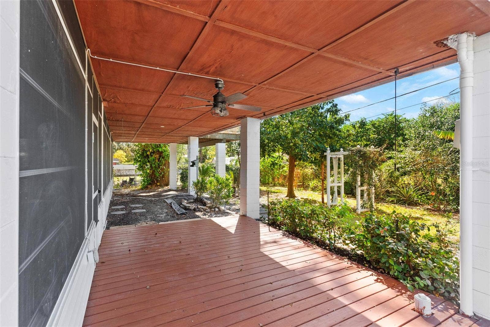 3203 S POLK AVENUE, Lakeland, FL 33803 3203 S POLK AVENUE, Lakeland, FL 33803
