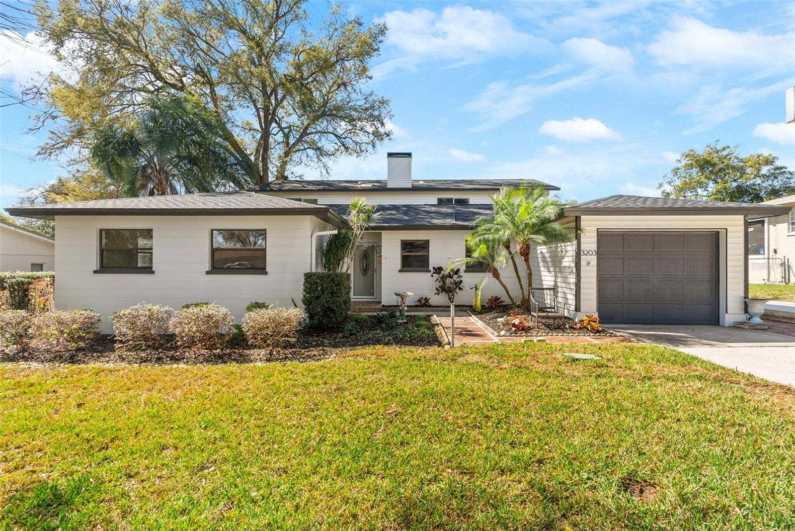 3203 S POLK AVENUE, Lakeland, FL 33803 3203 S POLK AVENUE, Lakeland, FL 33803