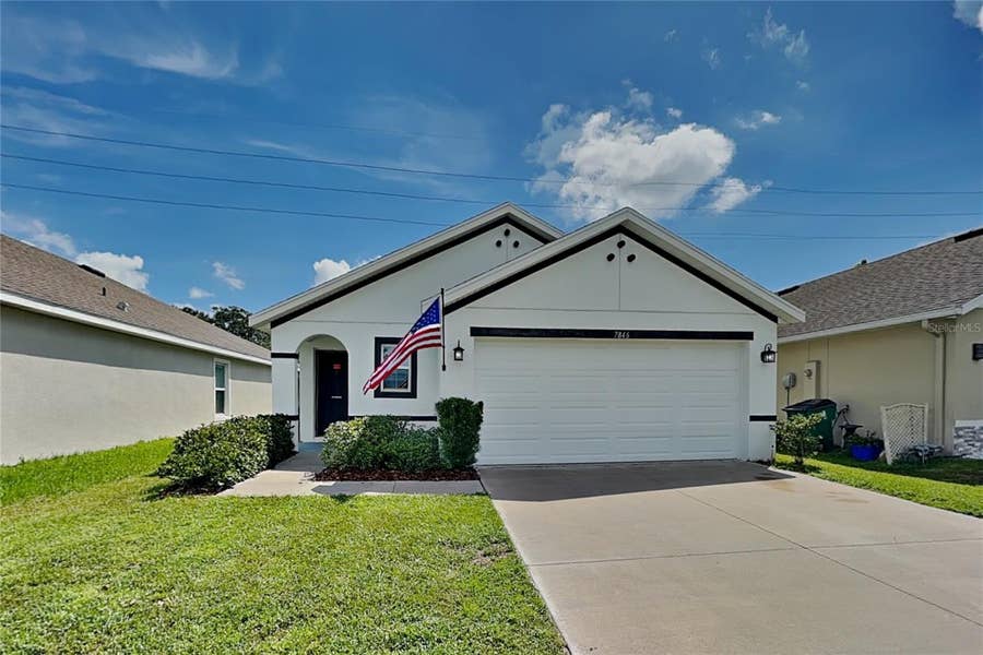 Property photo for Zephyrhills, FL