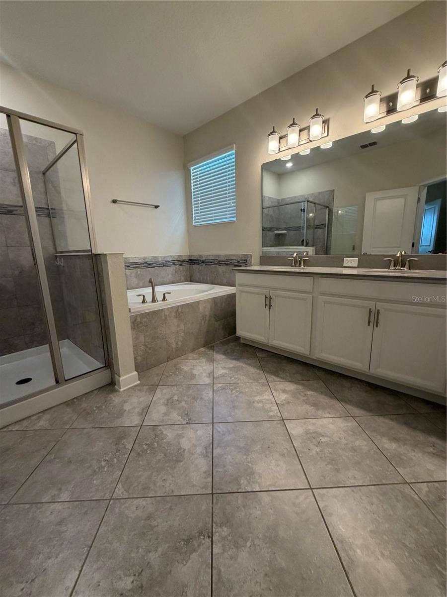 15055 DRIFTWATER DRIVE, Winter Garden, FL 34787