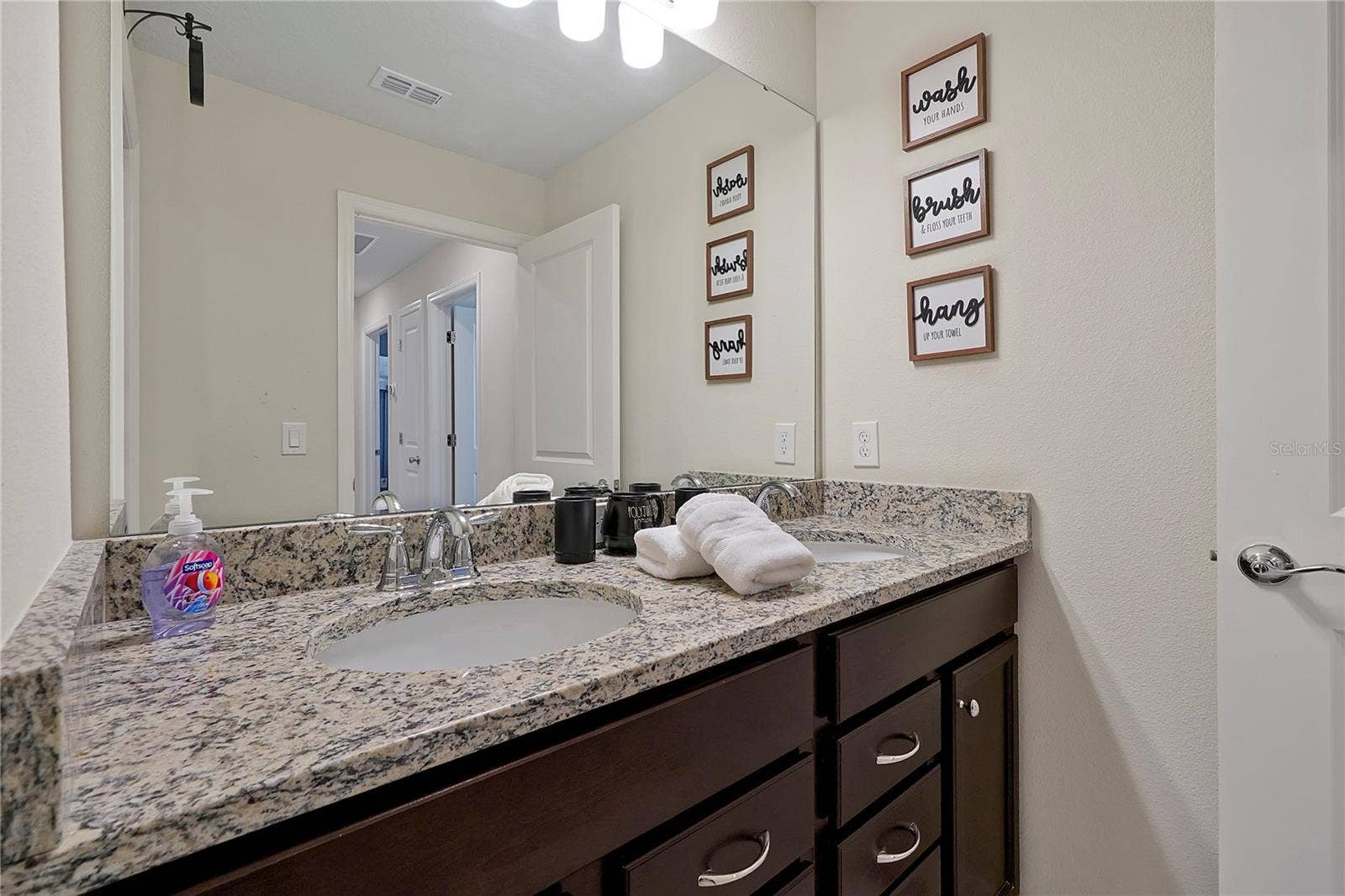 4014 LANA AVENUE, Davenport, FL 33897 4014 LANA AVENUE, Davenport, FL 33897