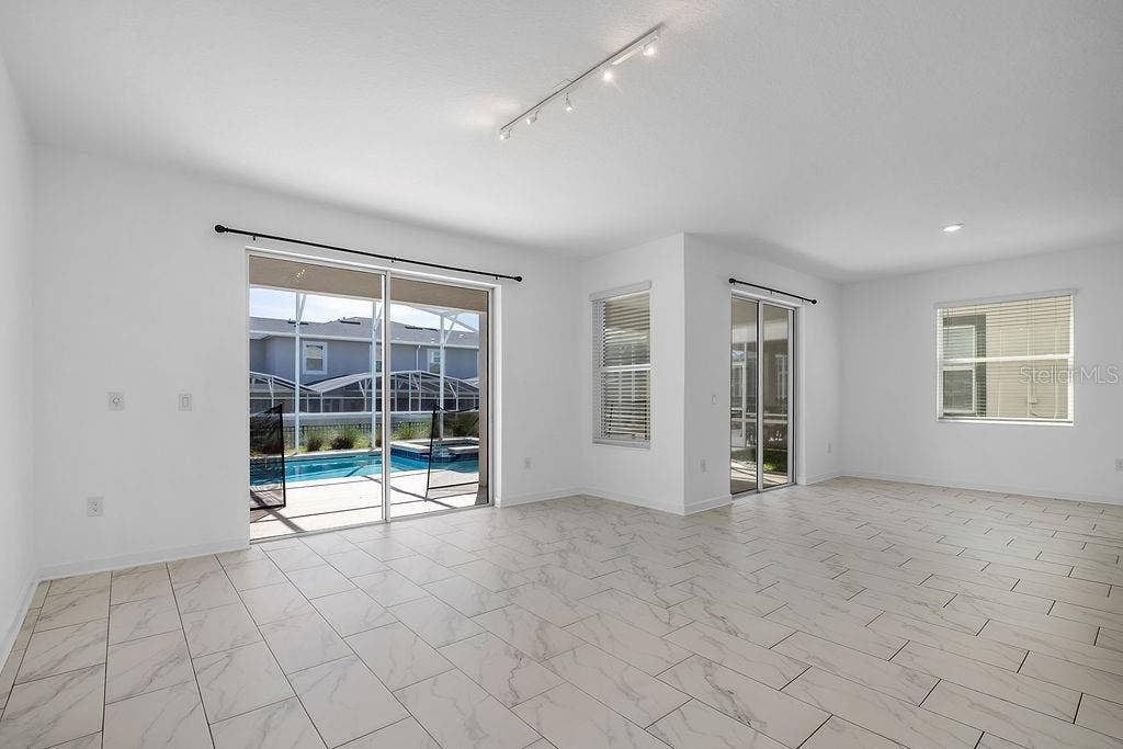 9255 SOMMERSET HILLS DRIVE, Davenport, FL 33896 9255 SOMMERSET HILLS DRIVE, Davenport, FL 33896