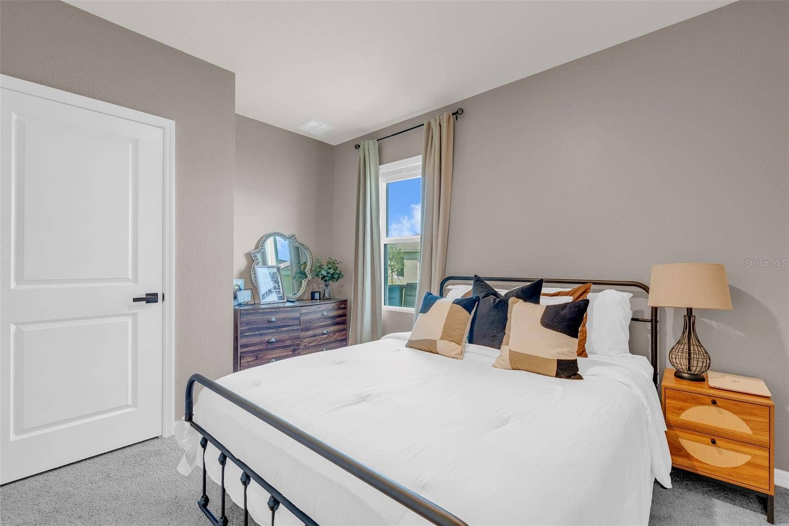1713 FROGMORE AVENUE, Haines City, FL 33844 1713 FROGMORE AVENUE, Haines City, FL 33844