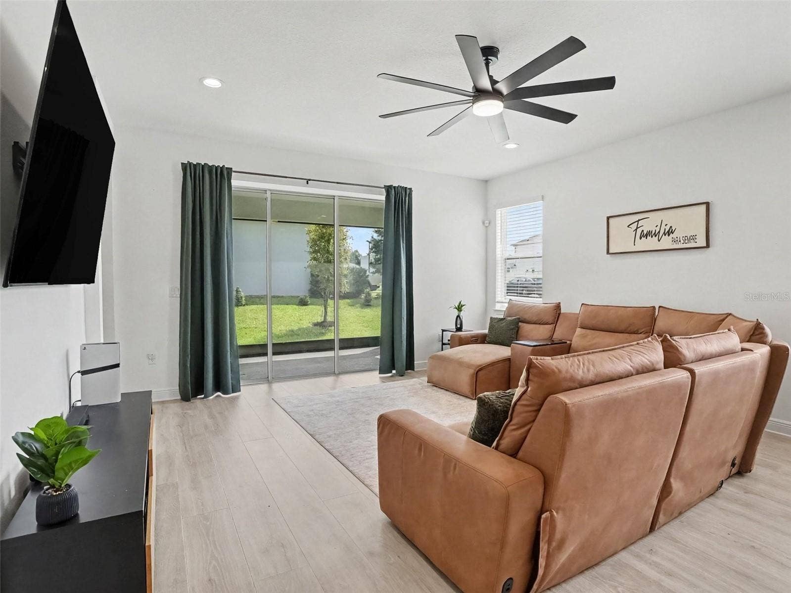 4484 LIONS GATE AVENUE, Clermont, FL 34711 4484 LIONS GATE AVENUE, Clermont, FL 34711