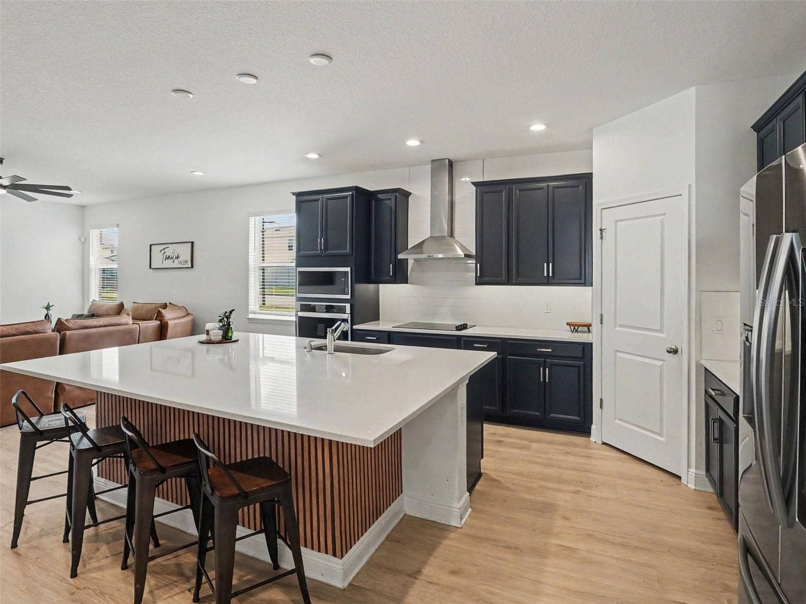 4484 LIONS GATE AVENUE, Clermont, FL 34711 Custom Kitchen