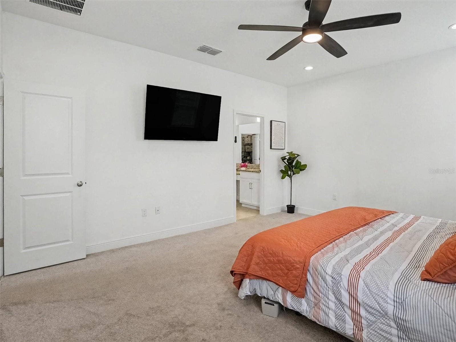 4484 LIONS GATE AVENUE, Clermont, FL 34711 First Walk-In Closet