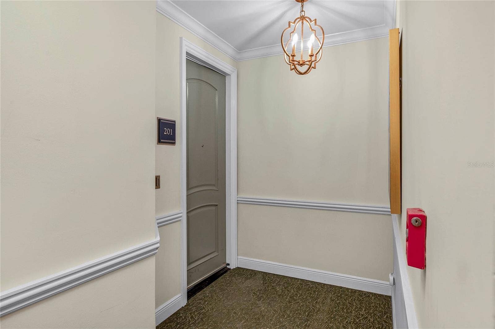 100 S VIRGINIA AVENUE, #201, Winter Park, FL 32789 100 S VIRGINIA AVENUE, #201, Winter Park, FL 32789