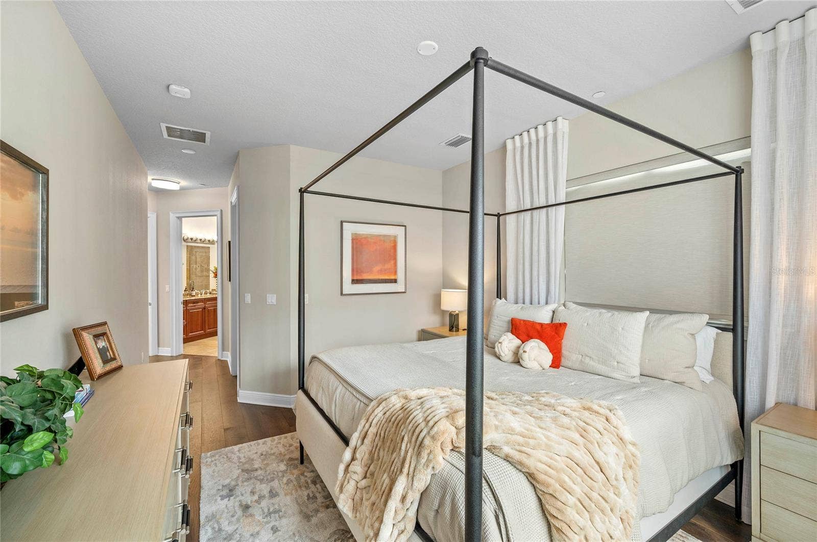 100 S VIRGINIA AVENUE, #201, Winter Park, FL 32789 100 S VIRGINIA AVENUE, #201, Winter Park, FL 32789