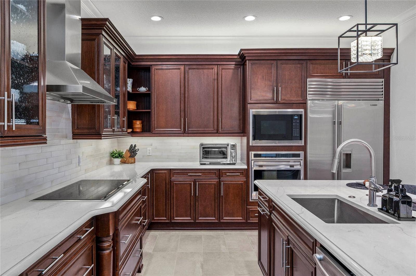 100 S VIRGINIA AVENUE, #201, Winter Park, FL 32789 100 S VIRGINIA AVENUE, #201, Winter Park, FL 32789
