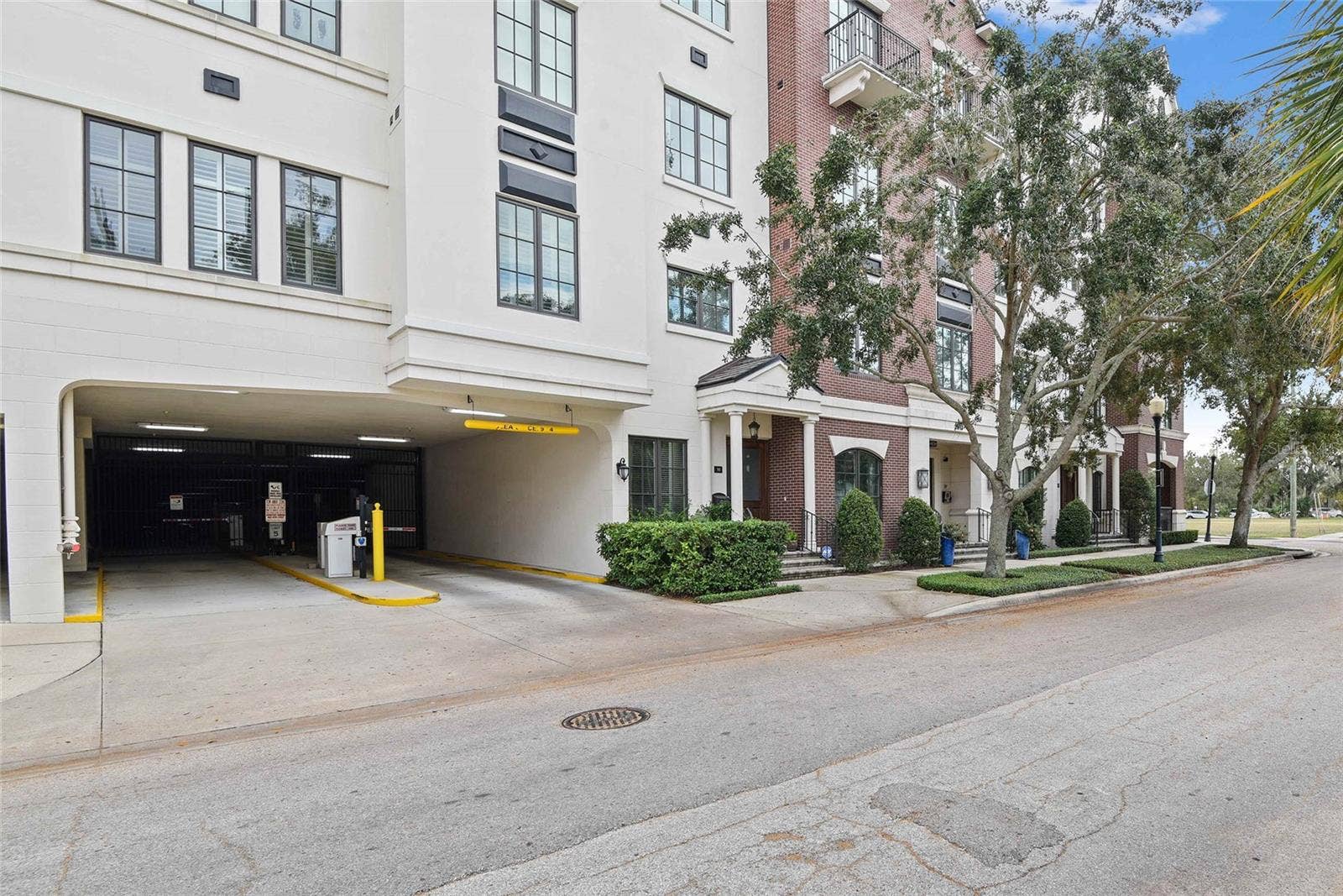 100 S VIRGINIA AVENUE, #201, Winter Park, FL 32789 100 S VIRGINIA AVENUE, #201, Winter Park, FL 32789