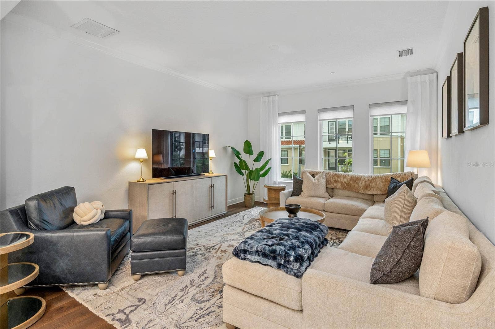 100 S VIRGINIA AVENUE, #201, Winter Park, FL 32789 100 S VIRGINIA AVENUE, #201, Winter Park, FL 32789