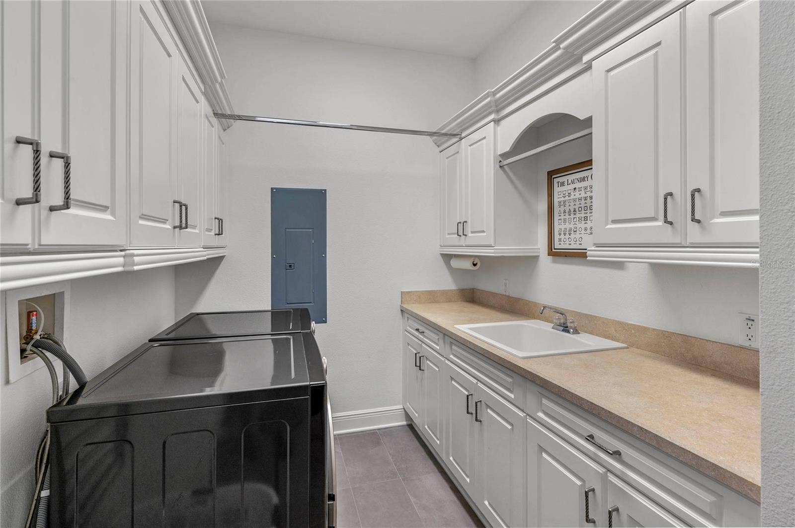100 S VIRGINIA AVENUE, #201, Winter Park, FL 32789 100 S VIRGINIA AVENUE, #201, Winter Park, FL 32789