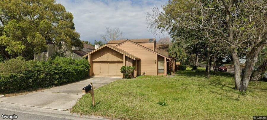 Property photo for 310 HUNTERS POINT COURT, Longwood, FL