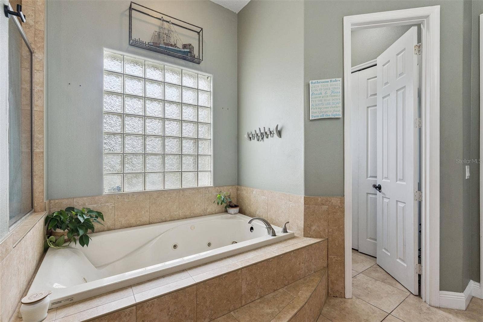 19682 QUINLAN STREET, Orlando, FL 32833 19682 QUINLAN STREET, Orlando, FL 32833