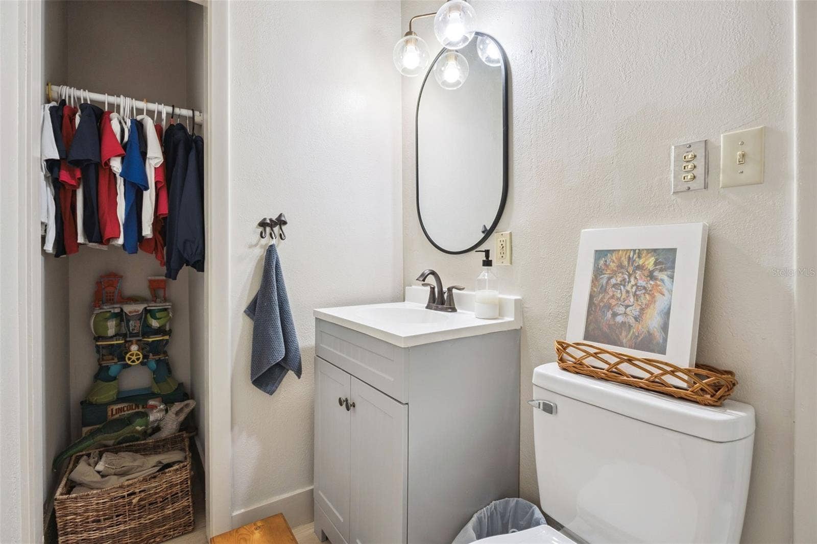 128 N HIGHLAND AVENUE, Winter Garden, FL 34787 Half bathroom