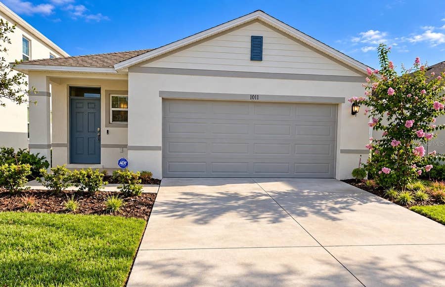 Property photo for 1011 BEAR HAMMOCK DRIVE, Umatilla, FL