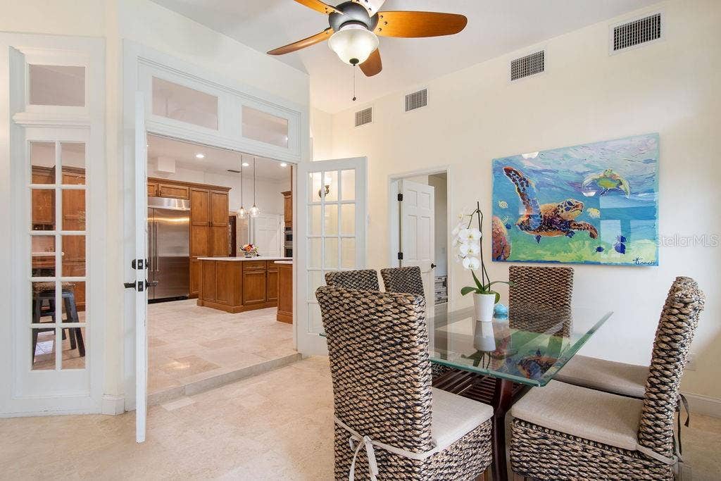 555 E LAKE SUE AVENUE, Winter Park, FL 32789 555 E LAKE SUE AVENUE, Winter Park, FL 32789