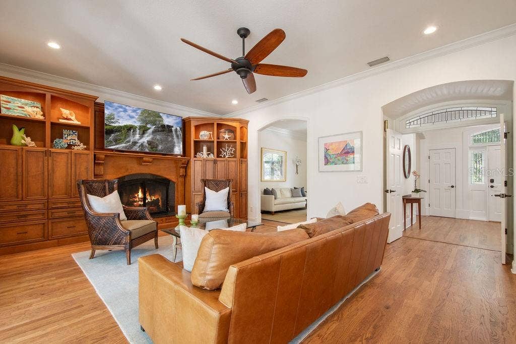555 E LAKE SUE AVENUE, Winter Park, FL 32789 555 E LAKE SUE AVENUE, Winter Park, FL 32789