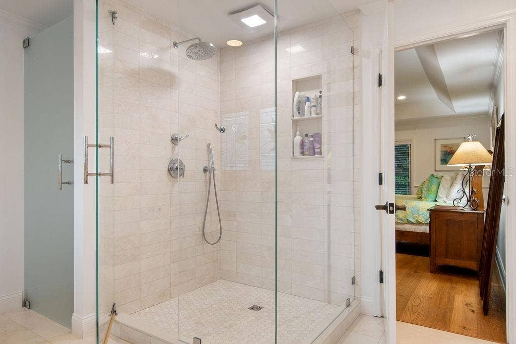 555 E LAKE SUE AVENUE, Winter Park, FL 32789 555 E LAKE SUE AVENUE, Winter Park, FL 32789