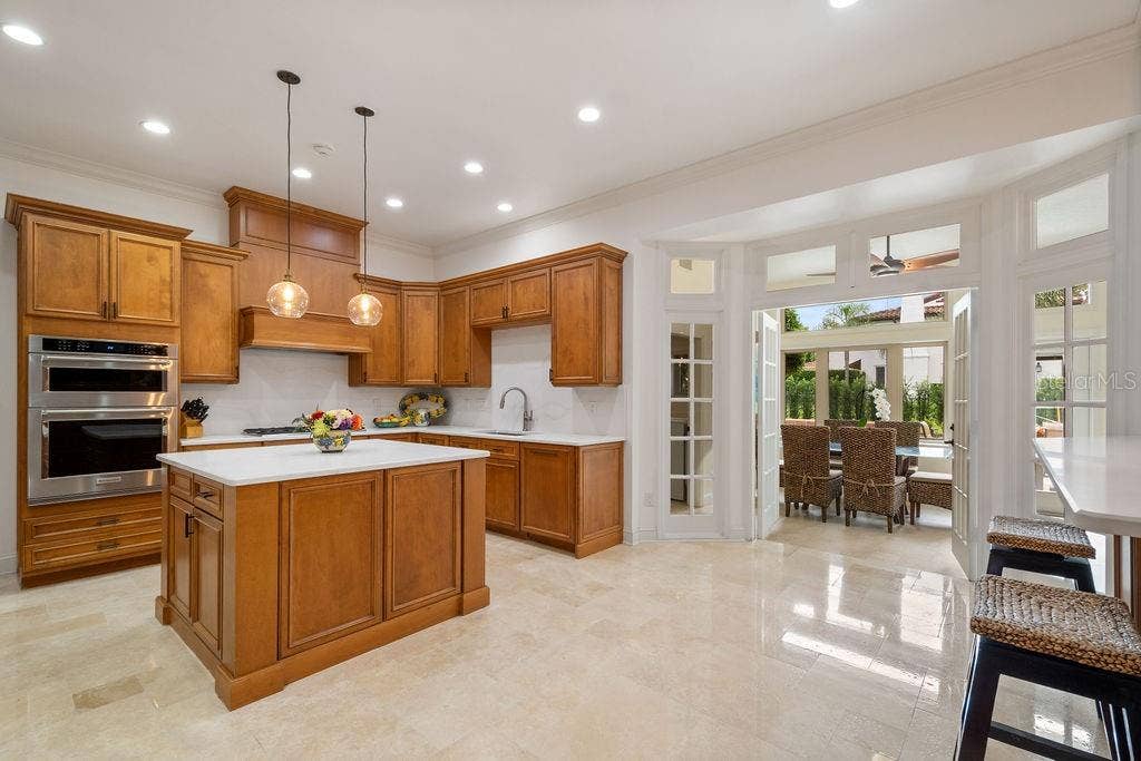 555 E LAKE SUE AVENUE, Winter Park, FL 32789 555 E LAKE SUE AVENUE, Winter Park, FL 32789