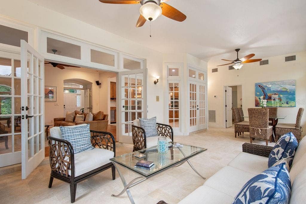 555 E LAKE SUE AVENUE, Winter Park, FL 32789 555 E LAKE SUE AVENUE, Winter Park, FL 32789