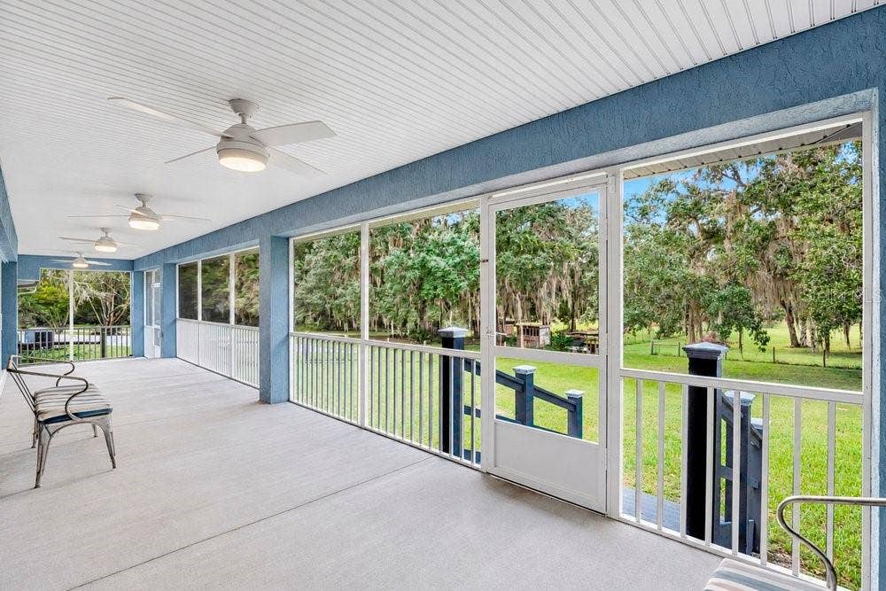 2391 BANANA STREET, Deland, FL 32720 SCREENED IN BACK PORCH