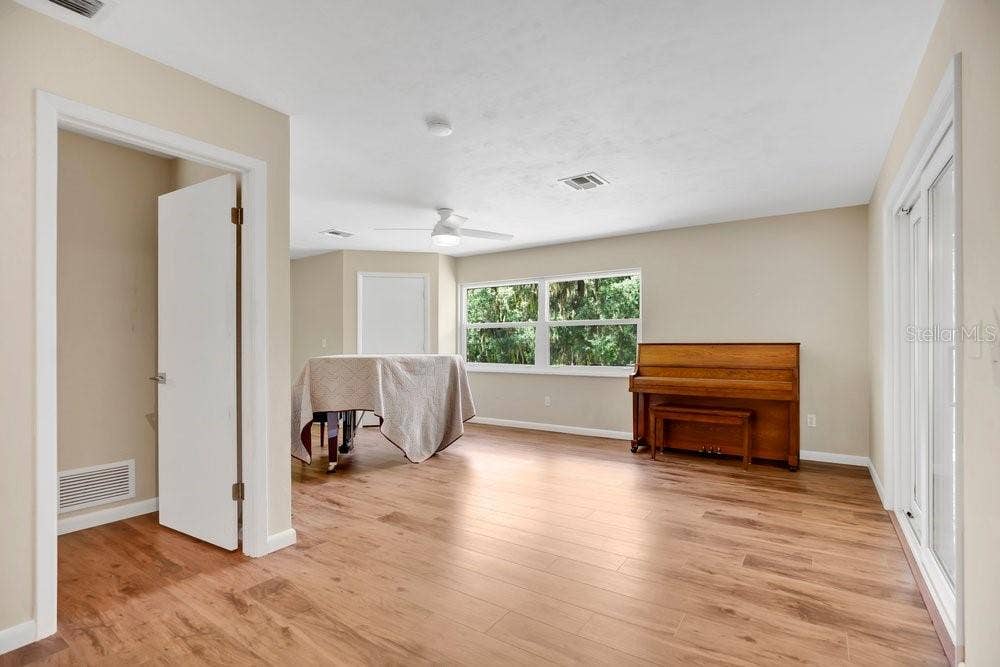 2391 BANANA STREET, Deland, FL 32720 MULTIPURPOSE OR THIRD BEDROOM SUITE