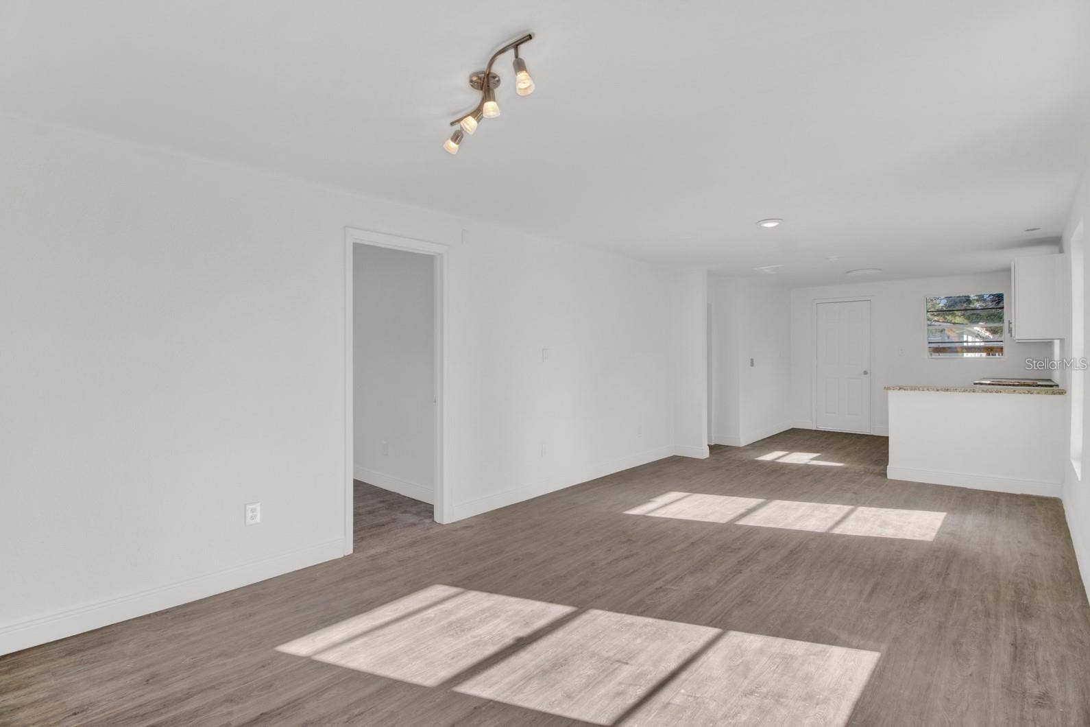 841 VERNON STREET, Daytona Beach, FL 32114 841 VERNON STREET, Daytona Beach, FL 32114