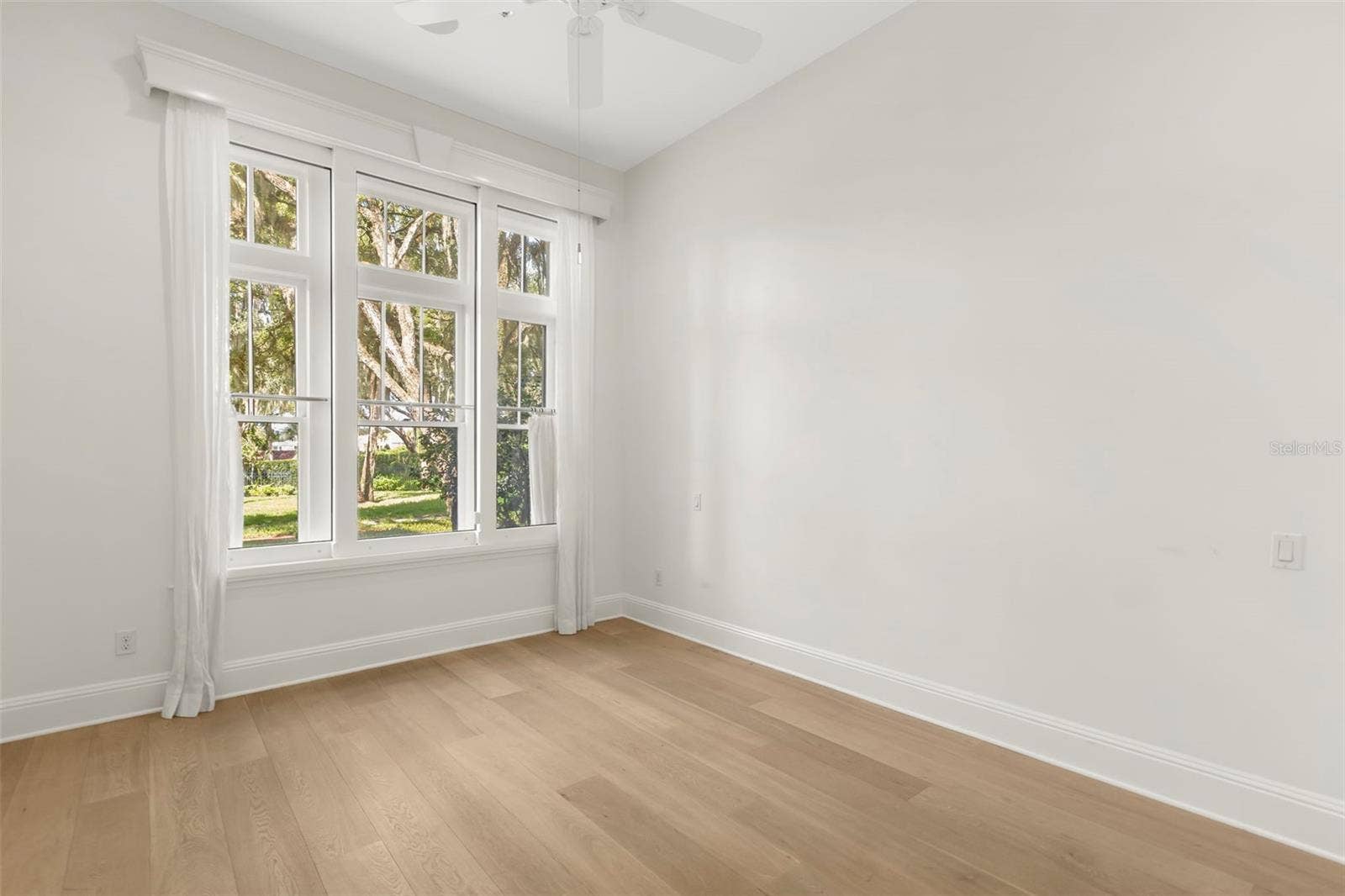 Primary with views of Lake Maitland