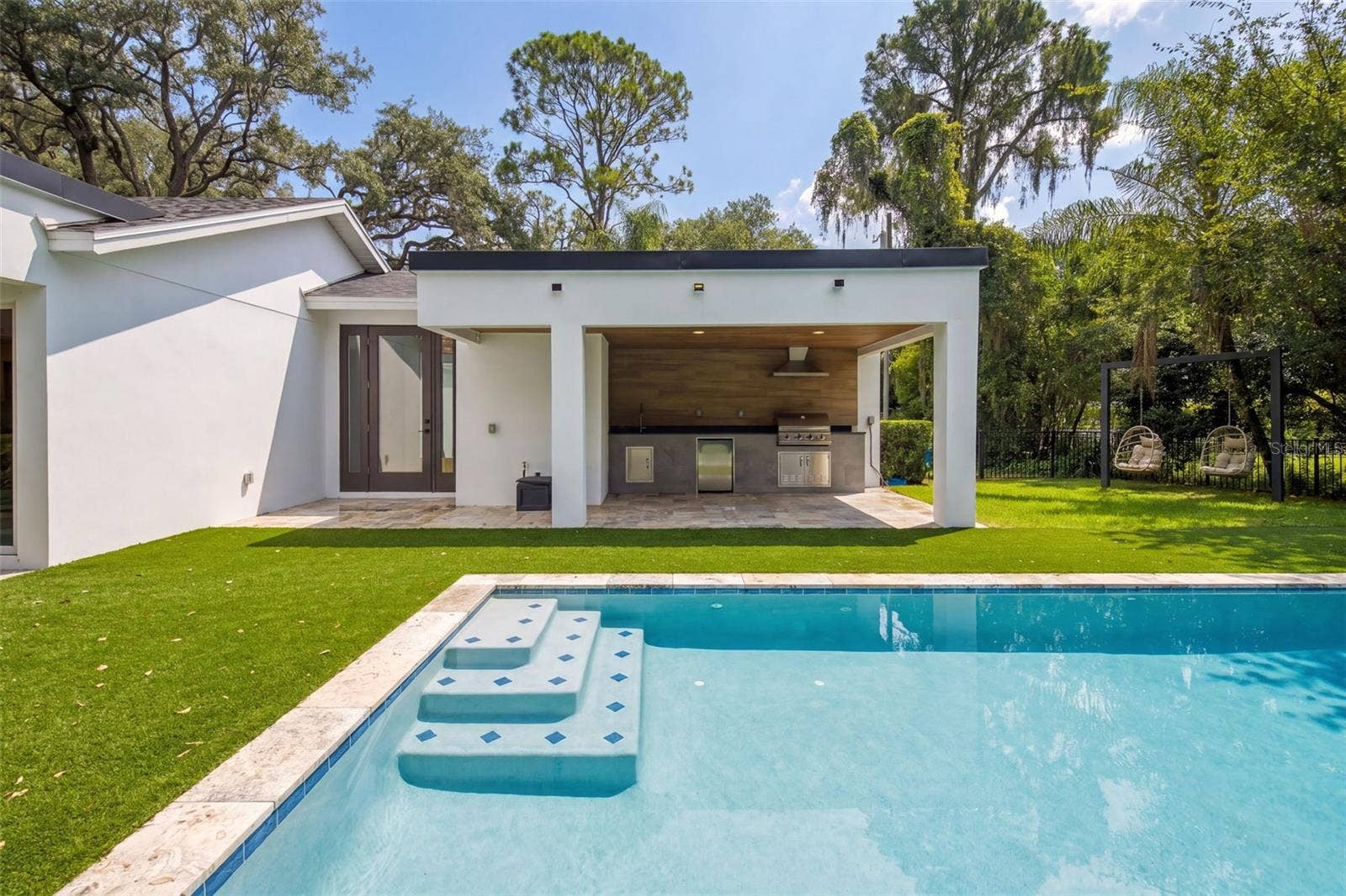 104 E 1ST AVENUE, Windermere, FL 34786