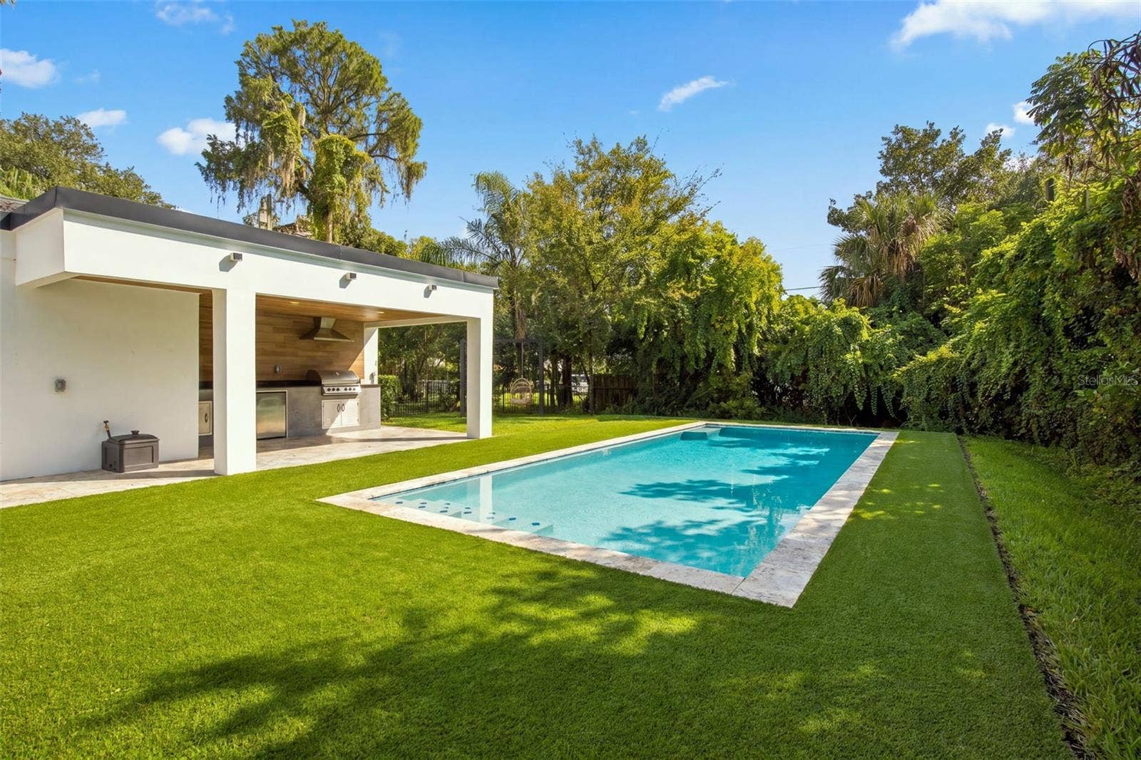 104 E 1ST AVENUE, Windermere, FL 34786