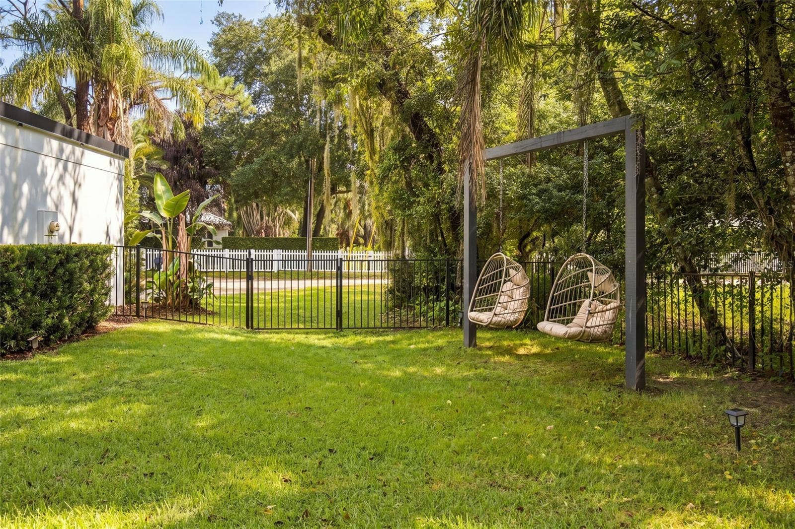 104 E 1ST AVENUE, Windermere, FL 34786