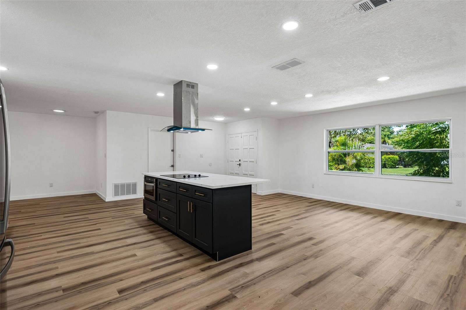3334 YOUNG STREET, Winter Park, FL 32792 3334 YOUNG STREET, Winter Park, FL 32792