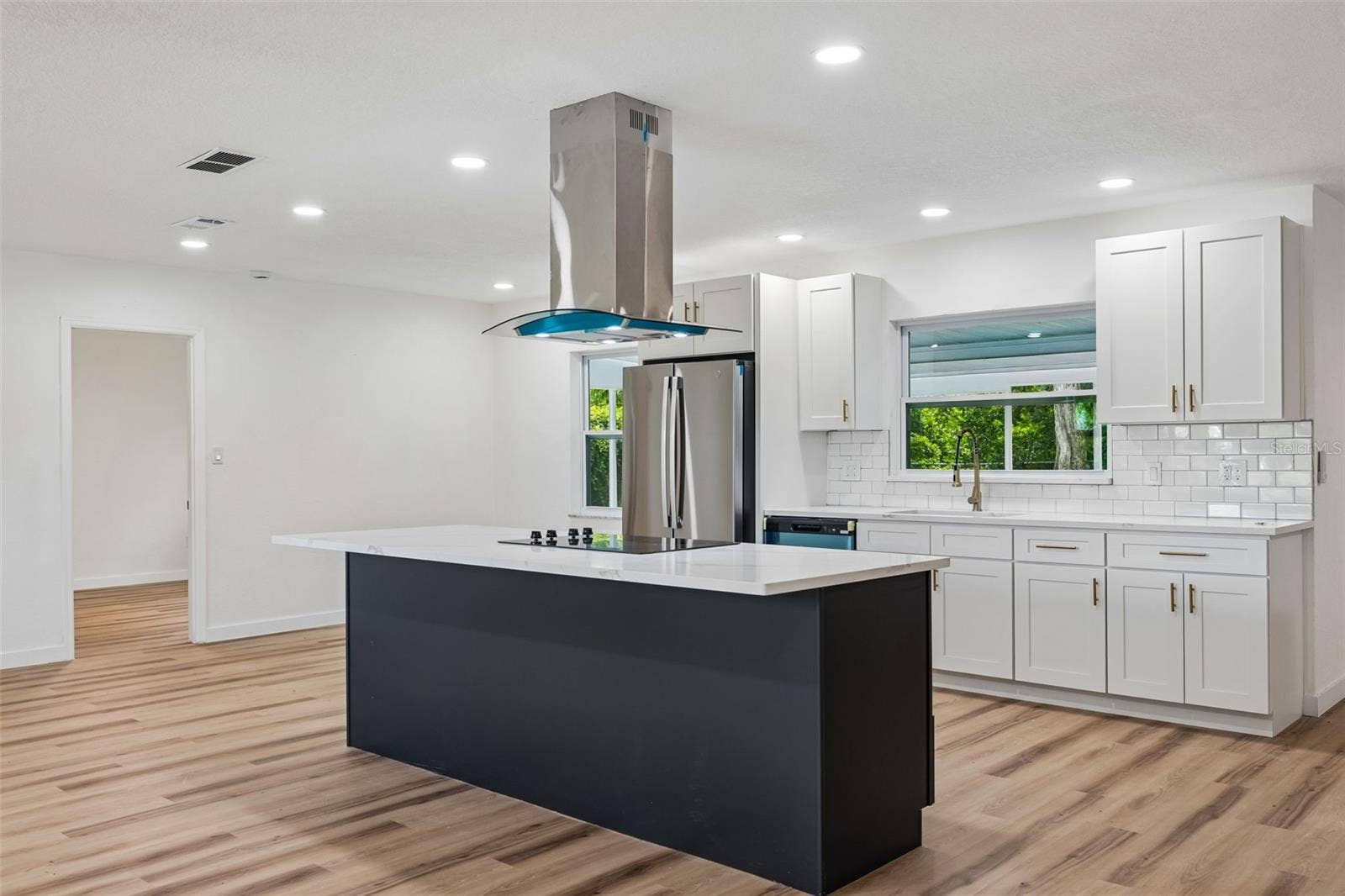 3334 YOUNG STREET, Winter Park, FL 32792 3334 YOUNG STREET, Winter Park, FL 32792