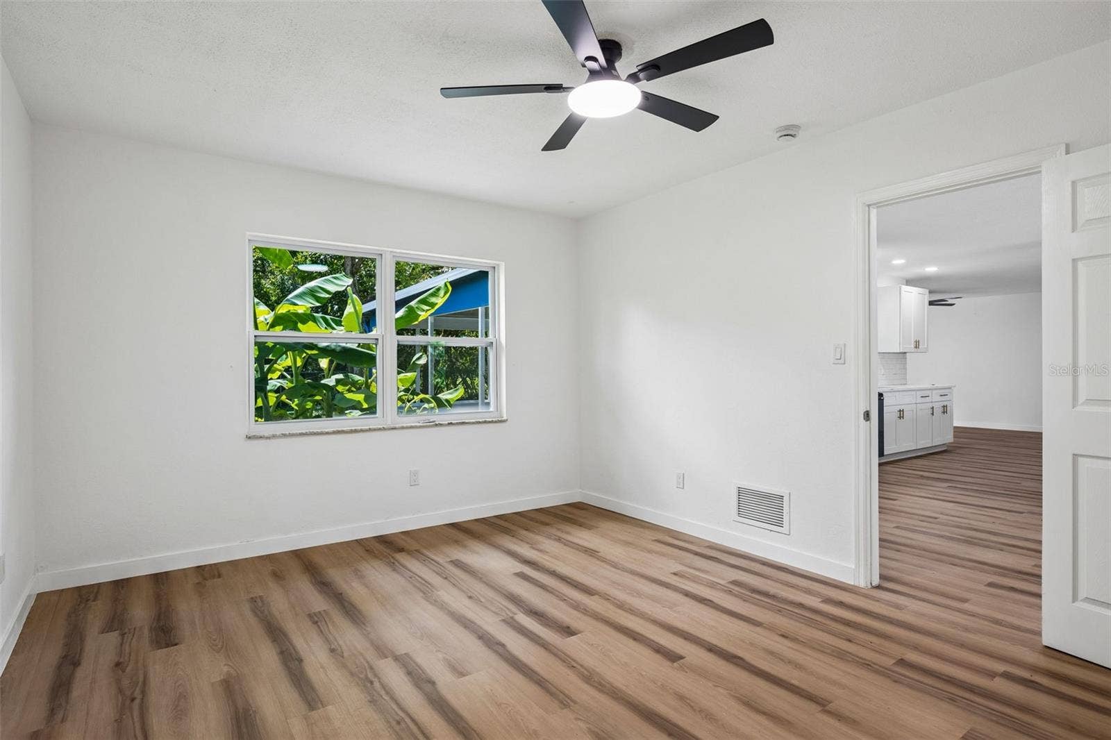 3334 YOUNG STREET, Winter Park, FL 32792 3334 YOUNG STREET, Winter Park, FL 32792