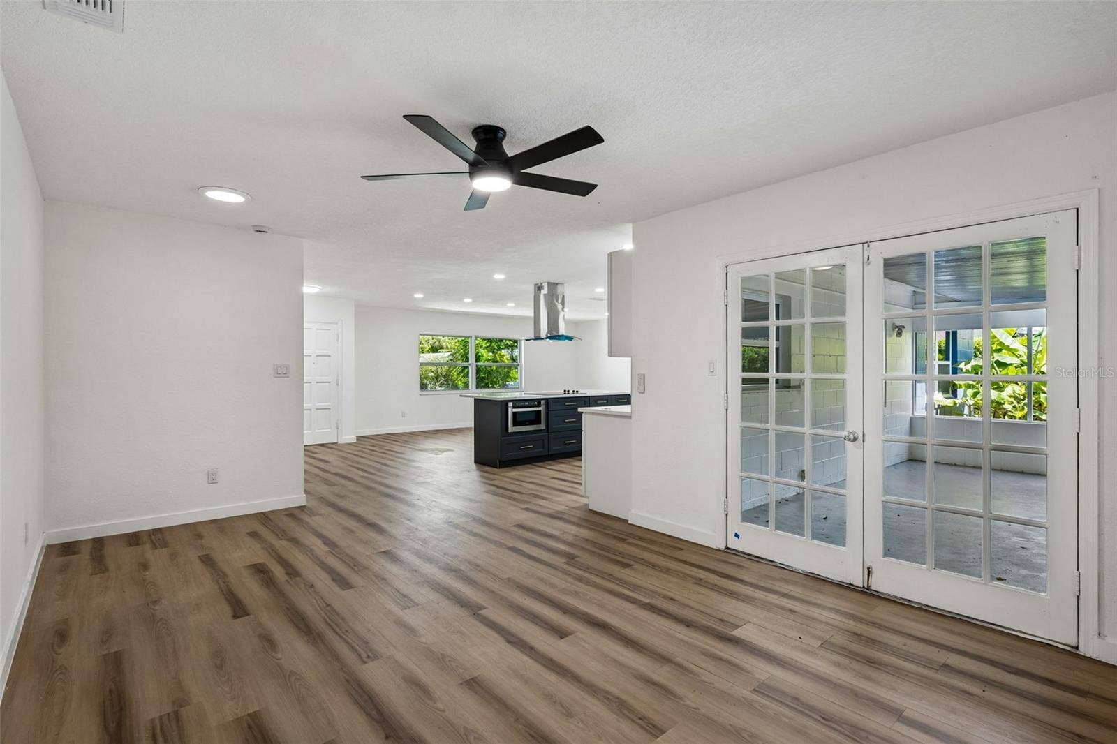 3334 YOUNG STREET, Winter Park, FL 32792 3334 YOUNG STREET, Winter Park, FL 32792