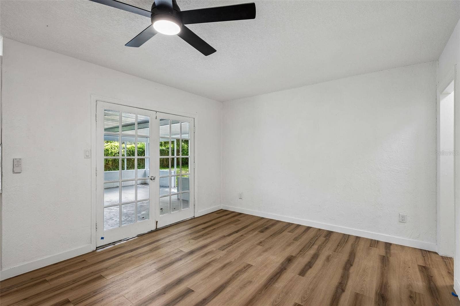3334 YOUNG STREET, Winter Park, FL 32792 3334 YOUNG STREET, Winter Park, FL 32792