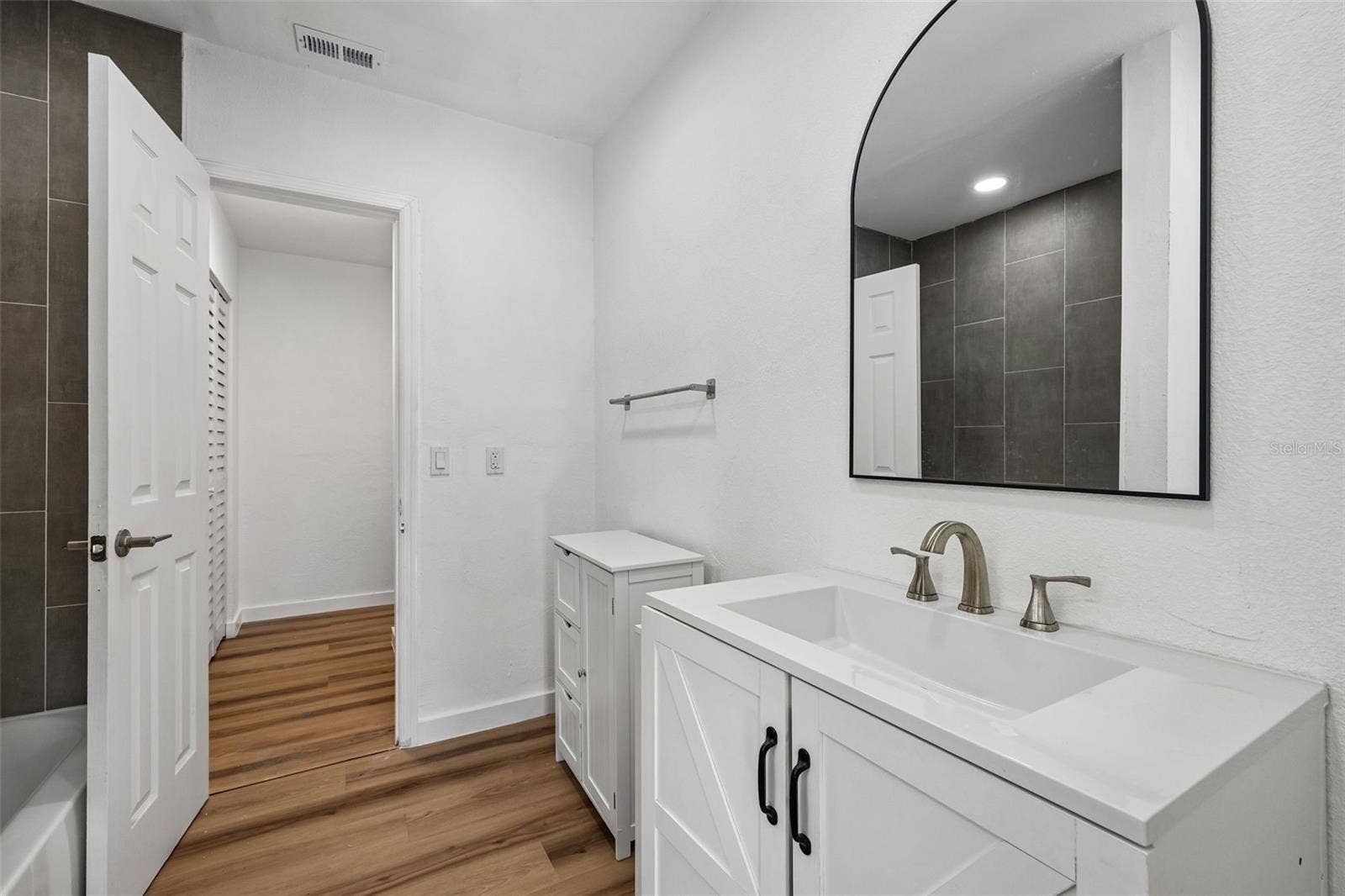 3334 YOUNG STREET, Winter Park, FL 32792 3334 YOUNG STREET, Winter Park, FL 32792
