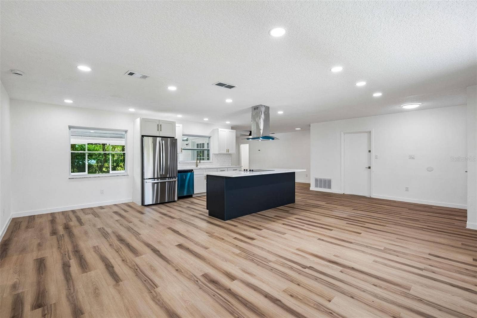 3334 YOUNG STREET, Winter Park, FL 32792 3334 YOUNG STREET, Winter Park, FL 32792